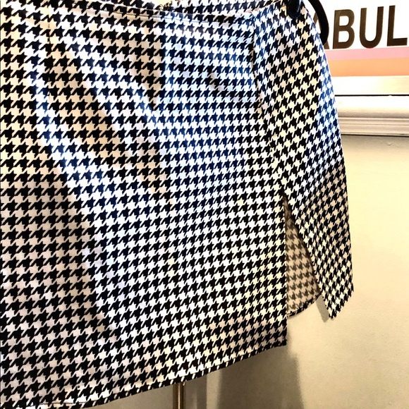 MATEL pattern mini skirt - Picture 2 of 2